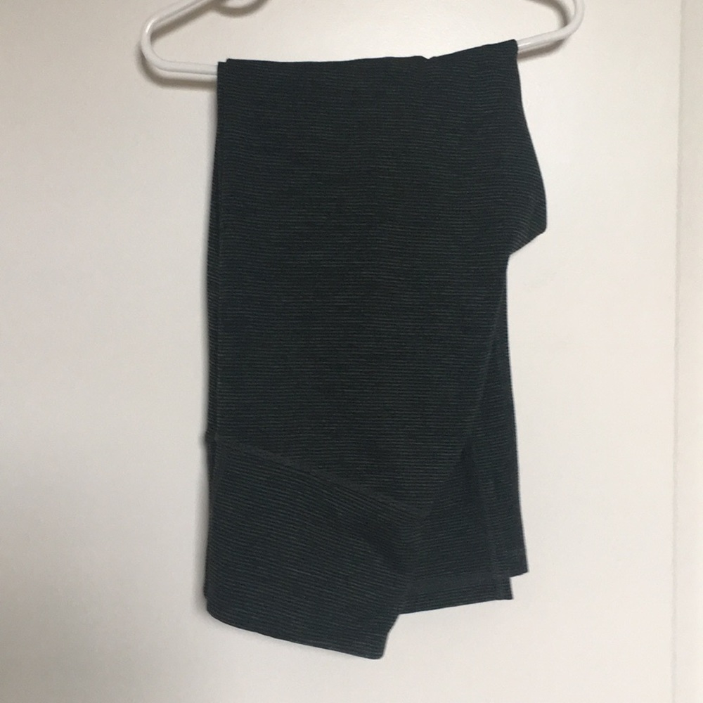 Old Navy Active Capri Legging